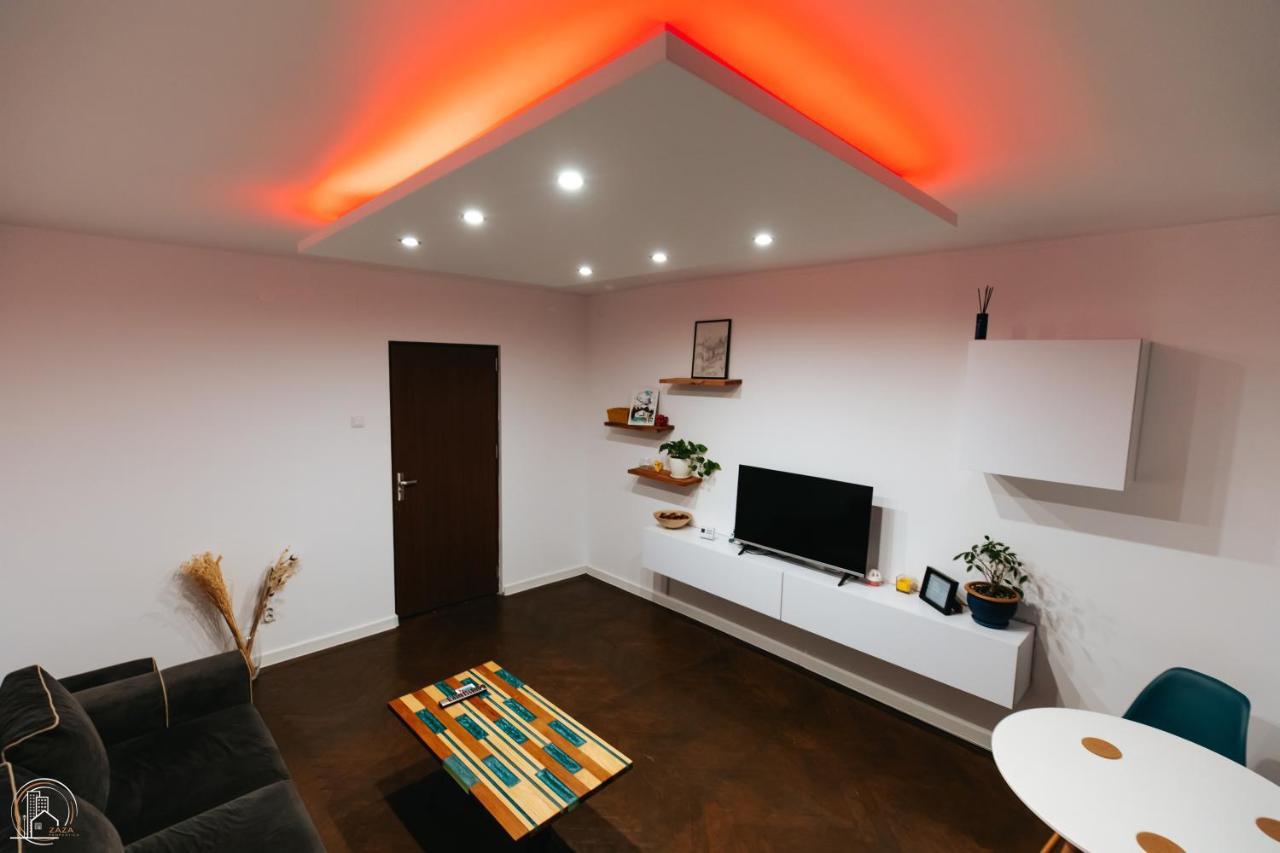 Zaza Apartament - Central Area, With Balcony Târgu Jiu Exteriér fotografie