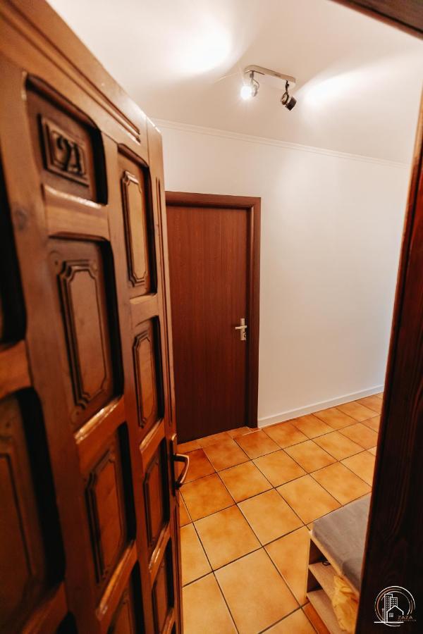 Zaza Apartament - Central Area, With Balcony Târgu Jiu Exteriér fotografie