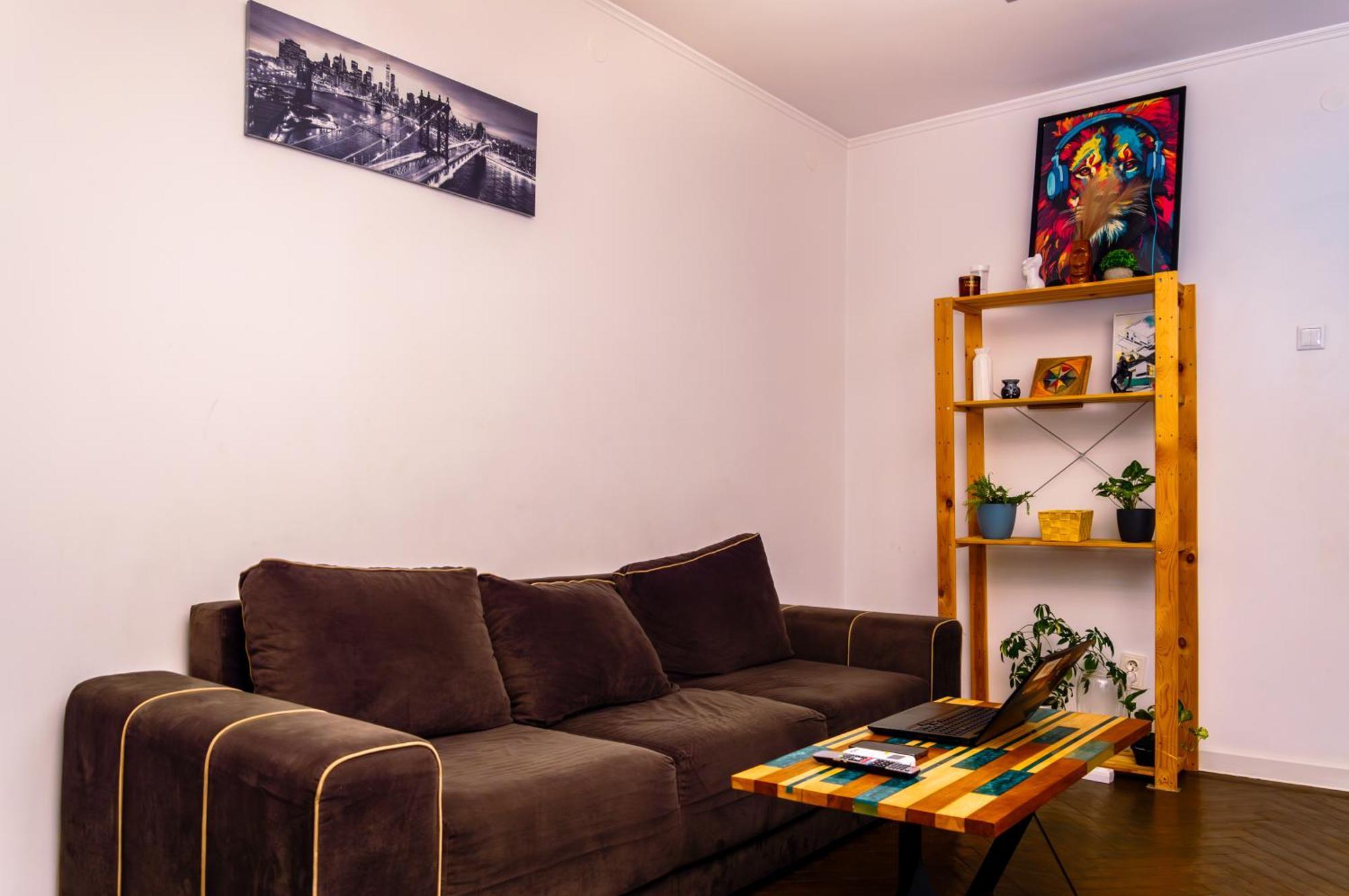 Zaza Apartament - Central Area, With Balcony Târgu Jiu Exteriér fotografie